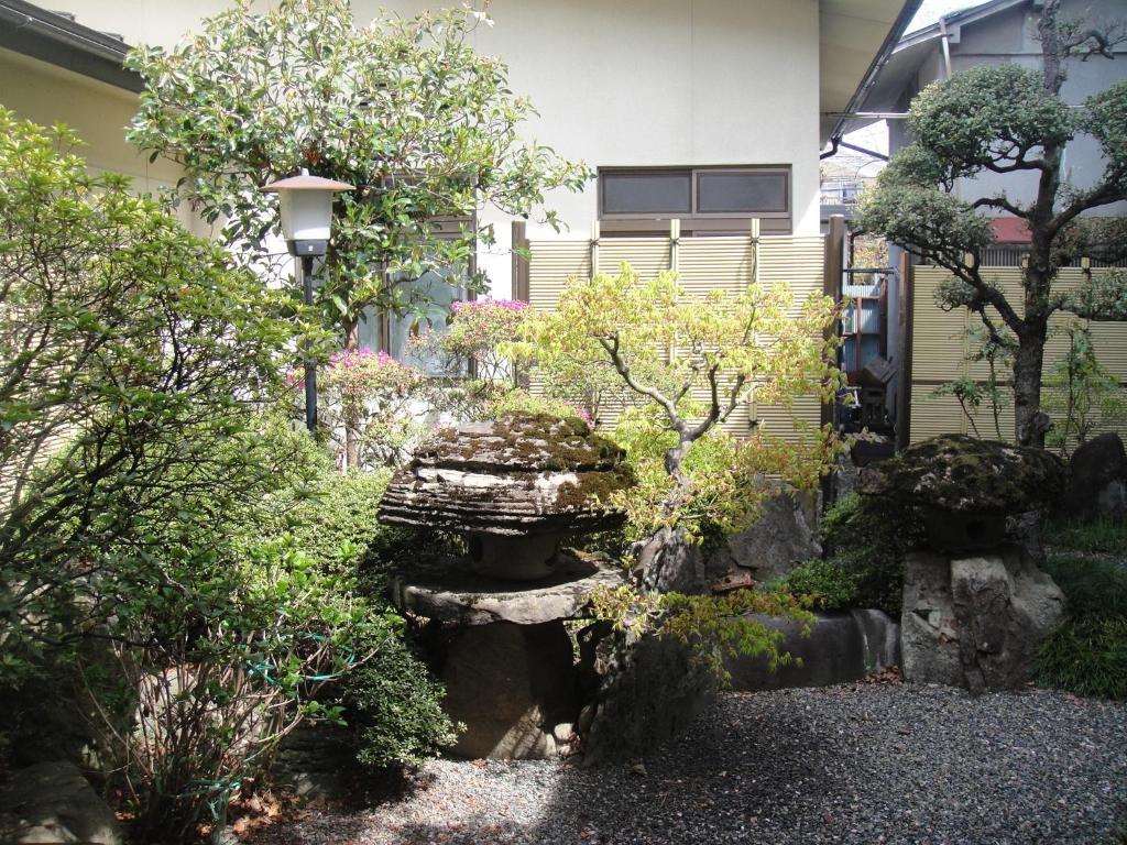 Gosanso Hotel Matsumoto Bagian luar foto